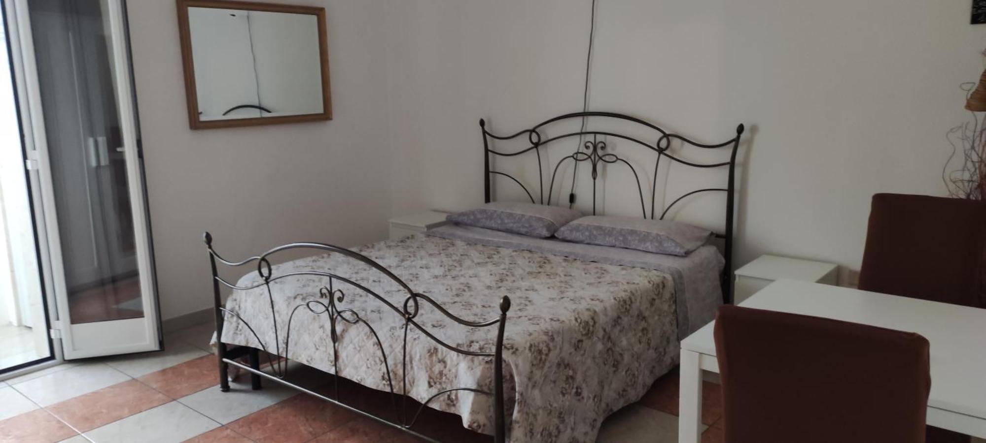 Da Vinci Affittacamere Borgo 塔兰托 外观 照片
